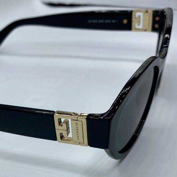 Givenchy Logo Oval Sunglasses, made in 🇮🇹 Italy‼️100% Authentic ‼️ - Picture 2 of 16